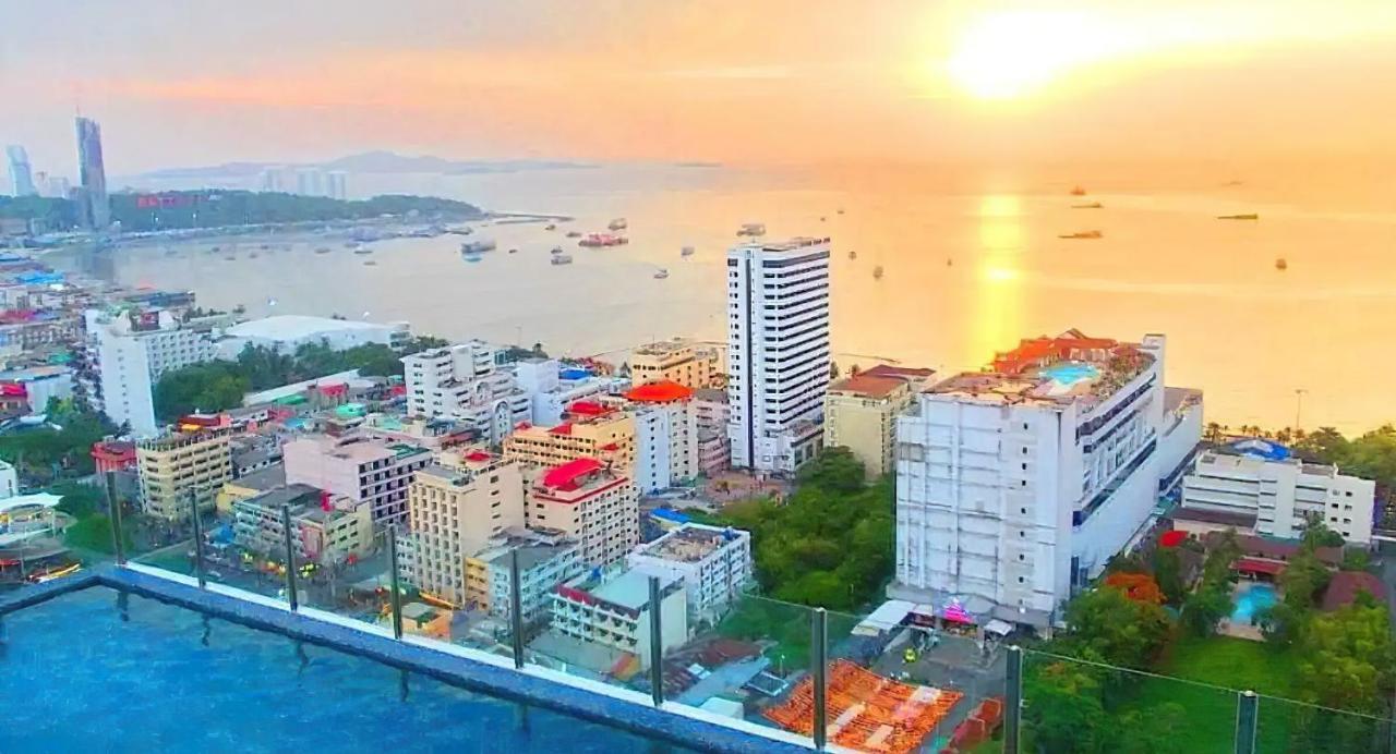 Apartment Pool & Great Location Pattaya