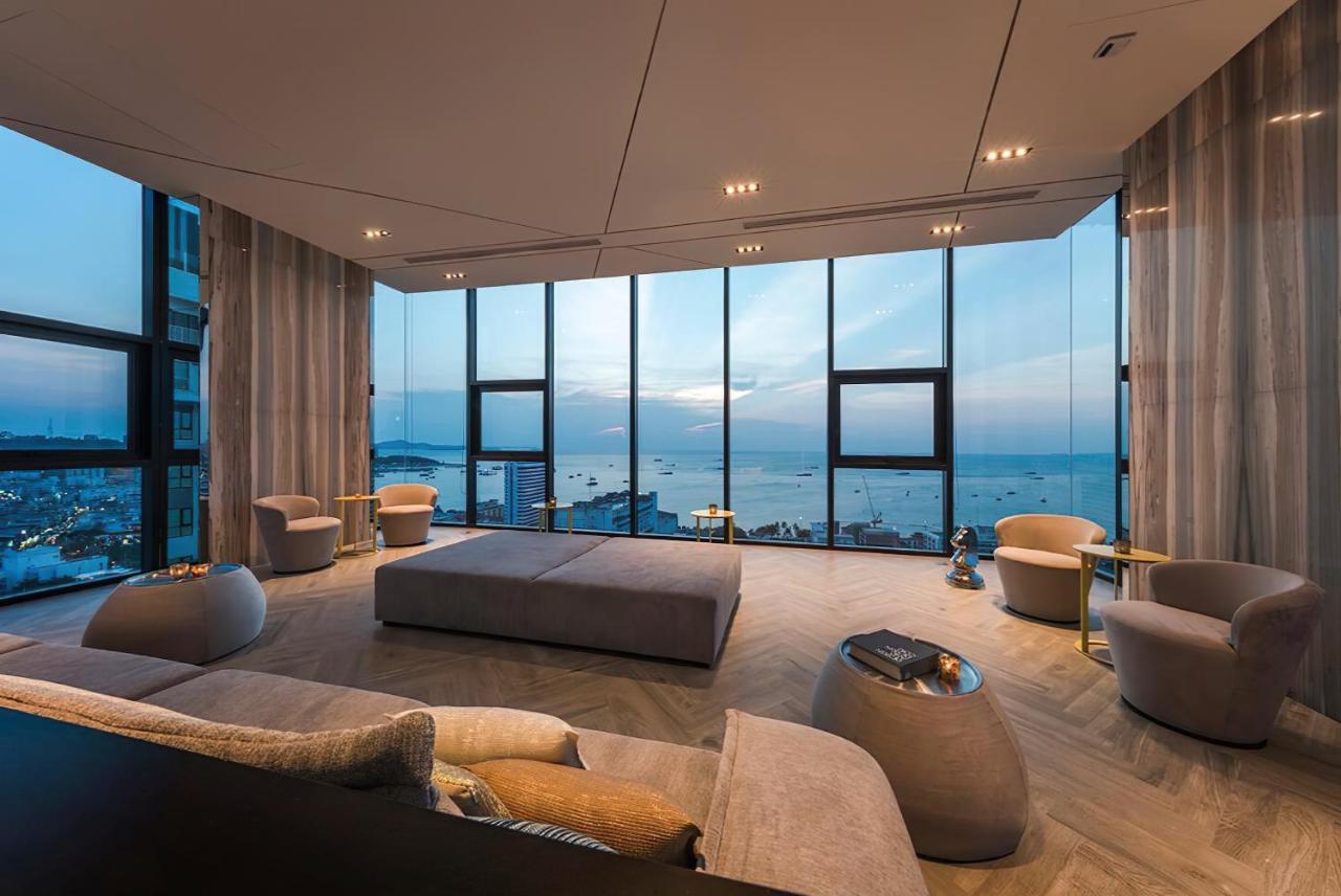 Pool & Great Location Apartment Pattaya